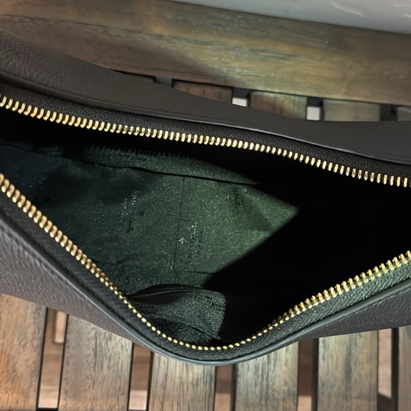 Kate Spade ♠️ purse - Picture 5 of 8